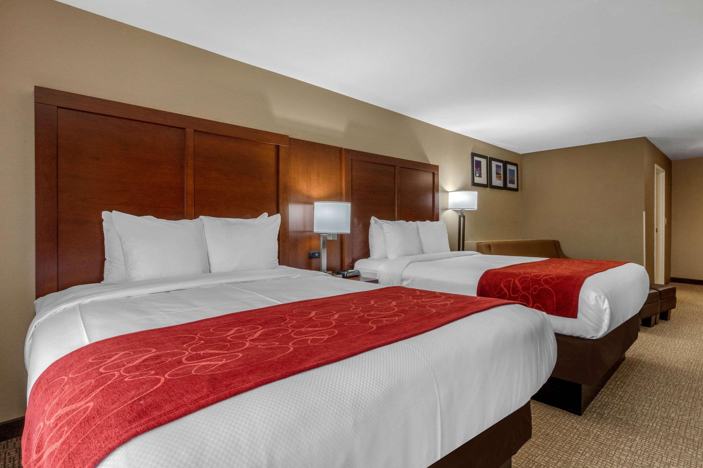 Comfort Suites Pelham Hoover I-65 Екстер'єр фото