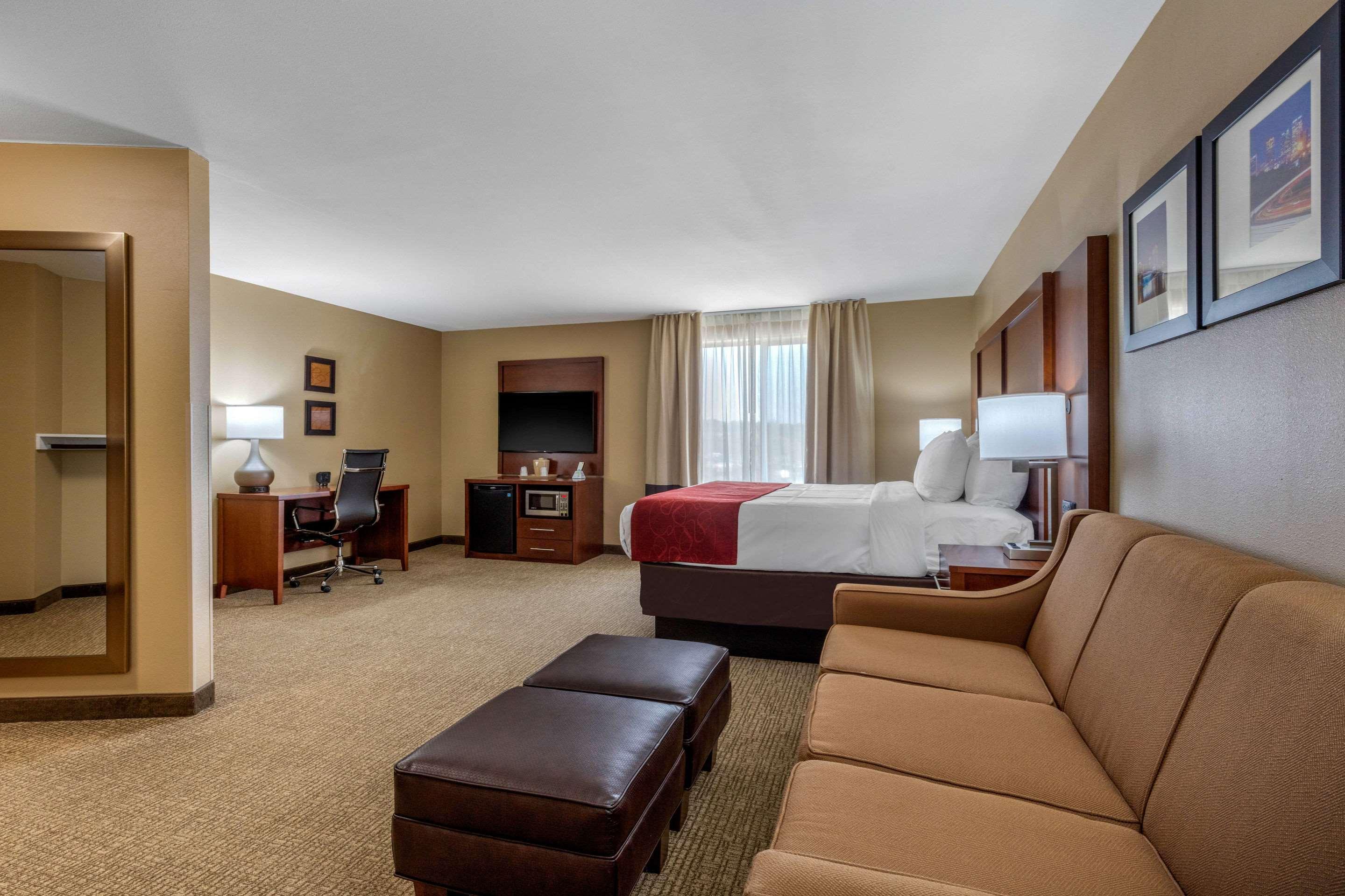 Comfort Suites Pelham Hoover I-65 Екстер'єр фото