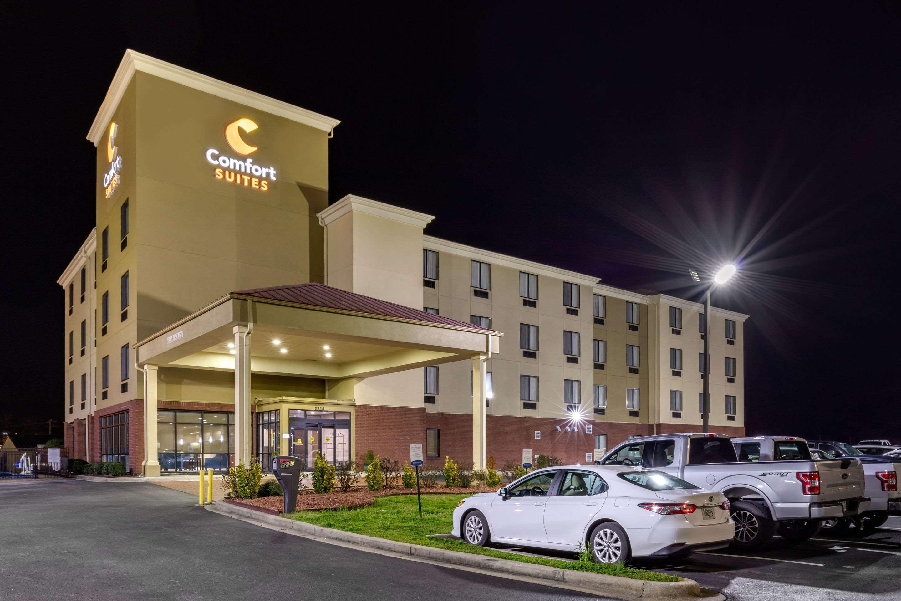 Comfort Suites Pelham Hoover I-65 Екстер'єр фото