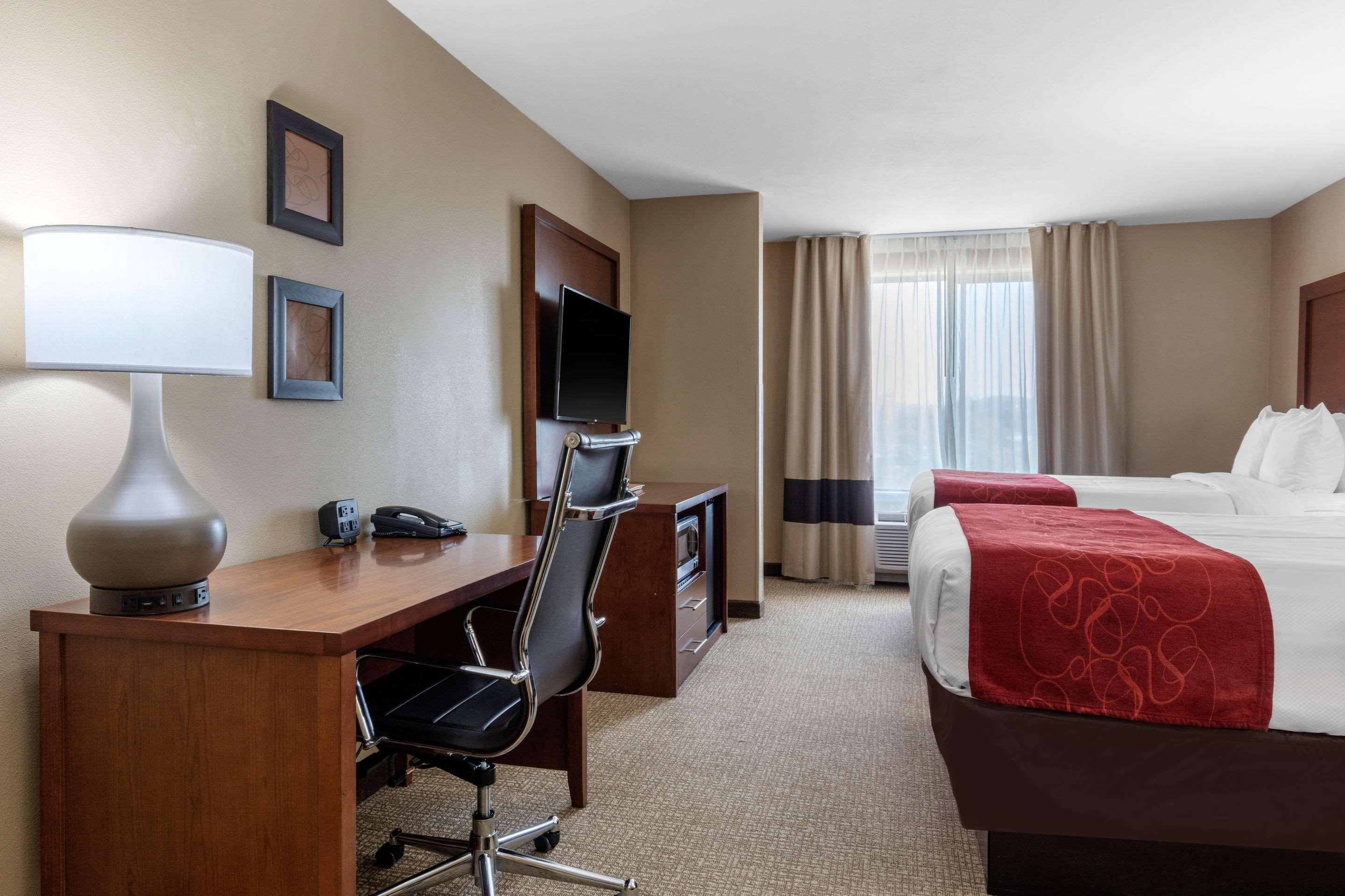 Comfort Suites Pelham Hoover I-65 Екстер'єр фото