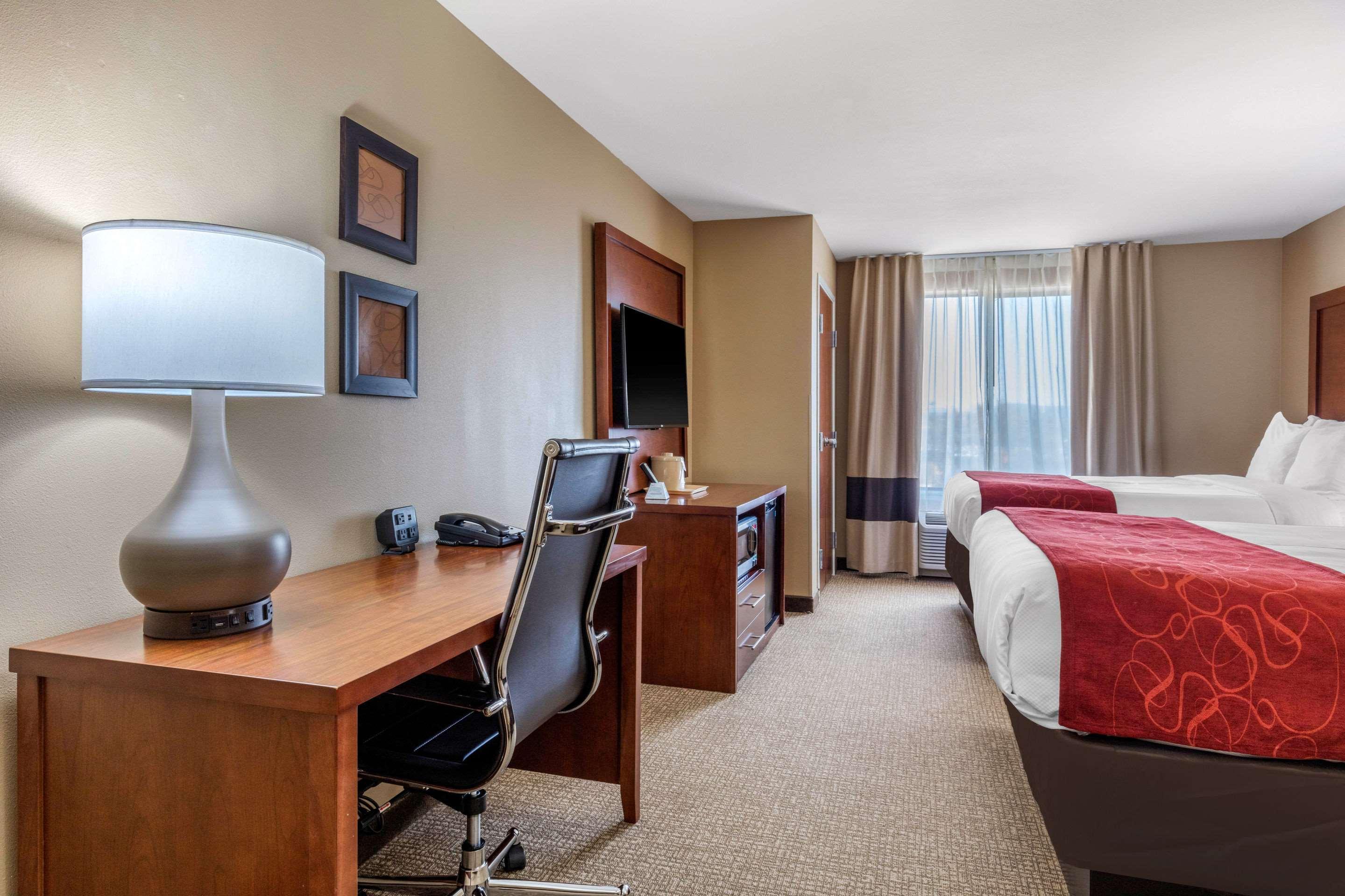 Comfort Suites Pelham Hoover I-65 Екстер'єр фото